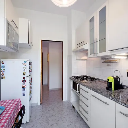 Apartment Casa Maurizio - Vista Nel *